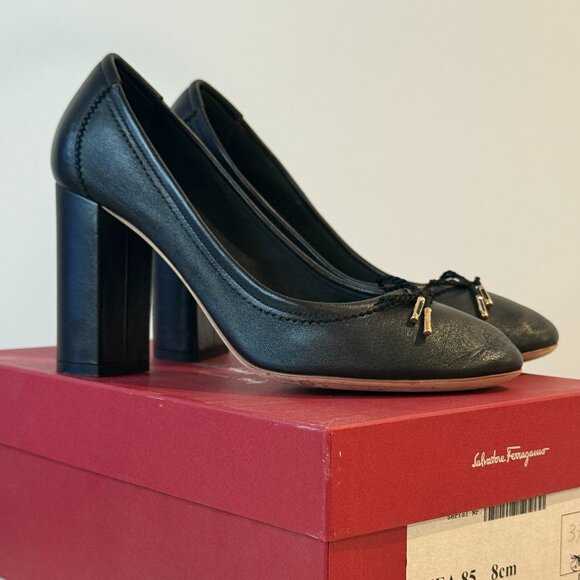 Salvatore Ferragamo Enea Heels - Black size 8